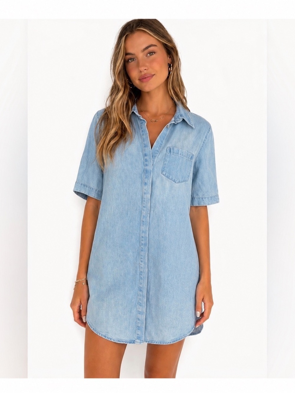 A kind of guise dress size small chambray button up with pockets 100% cotton